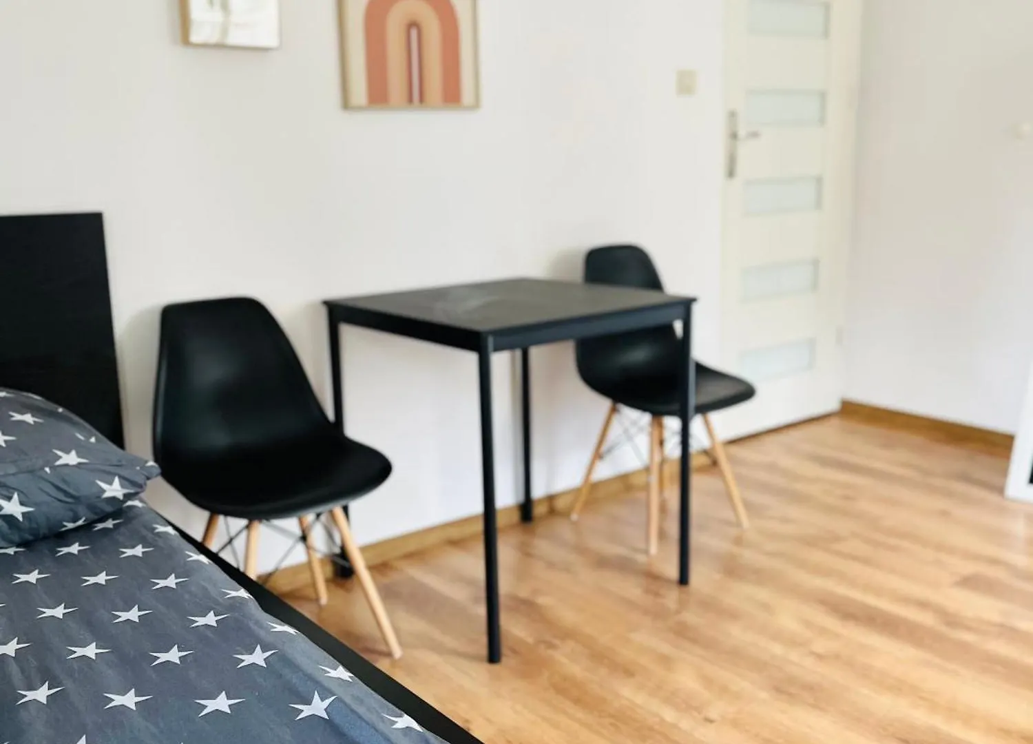 Homestay Rooms In Warsaw - C106B