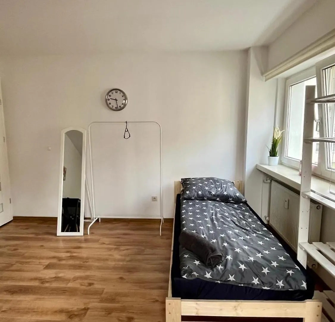 Homestay Rooms In Warsaw - C106B