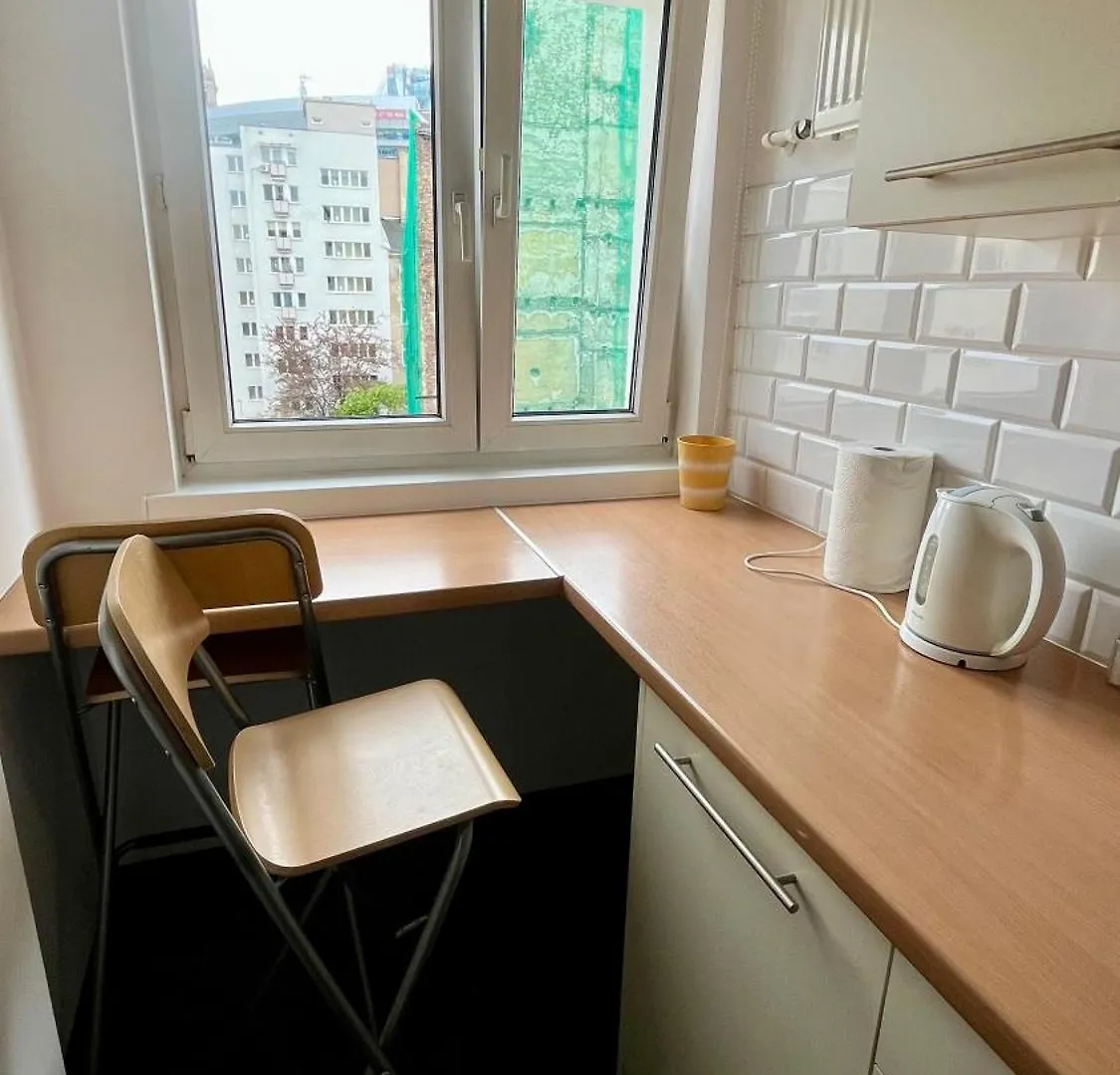 Homestay Rooms In Warsaw - C106B Poland
